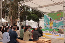 南波灣市集舞台區每日將安排多樣化藝文表演及國際名人秘境大公開