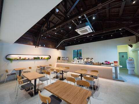 十果文創園區咖啡梅納館