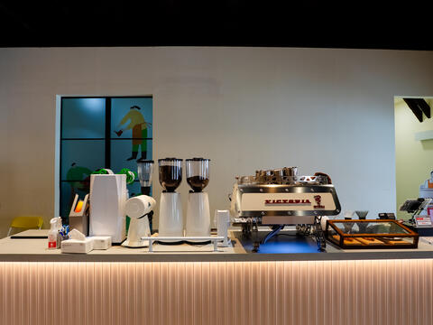 十果文創園區咖啡梅納館咖啡機