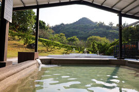 龜丹六二溫泉山房大眾池