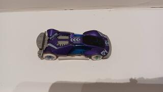 玩具藍色小車2026/02