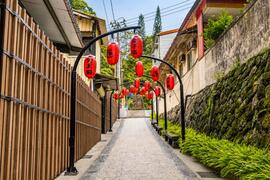 關子領燈籠步道