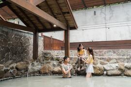 關子嶺溫泉泡湯抹泥漿