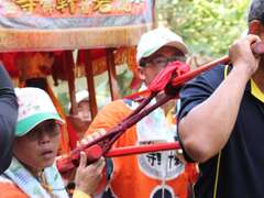 一生要走一次的東山迎佛祖 法國人泡好湯體驗地方文化