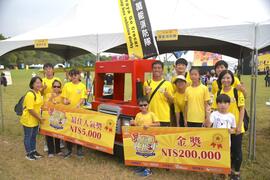 The team of first prize─Omnipotent Fire Brigade
