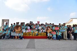 Everyone who works at Siraya National Scenic Area Administration are celebrating 15th anniversary birthday together.