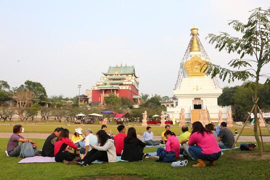 Picnic by the Big Buddha