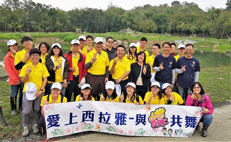 At a recent event, about 2,000 plants of “Kusukusu Eupatorium,” a kind of orchid, were grown to keep the park the home of Purple Crow Butterfly. This well responds to the Ministry of Transport and Communications and the Tourism Bureau of MOTC’s key policy, “making Purple Crow Butterfly Taiwan’s tourism highlight.” The Administration looks forward to contributing more to the conservation of Purple Crow Butterfly.