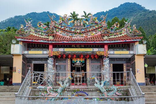 Wulong Hall is a local religion center of Meiling Scenic Area