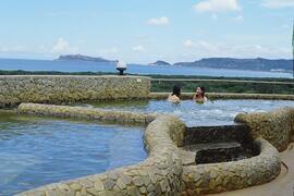 金山萬里溫泉區(交通部觀光局北海岸及觀音山國家風景區管理處 提供)