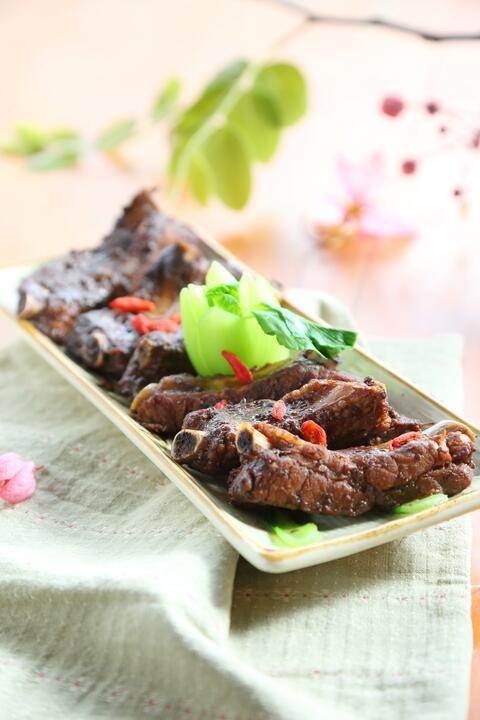 The pork rib cook by coffee, the flavor is special