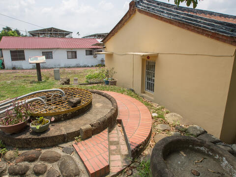 Traditional well