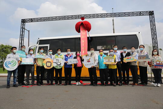 Open to traffic ceremony for Taiwan Tourist Shuttle-Lingbo Guantian Route