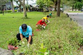 関子嶺地元業者は植栽イベントを参加する