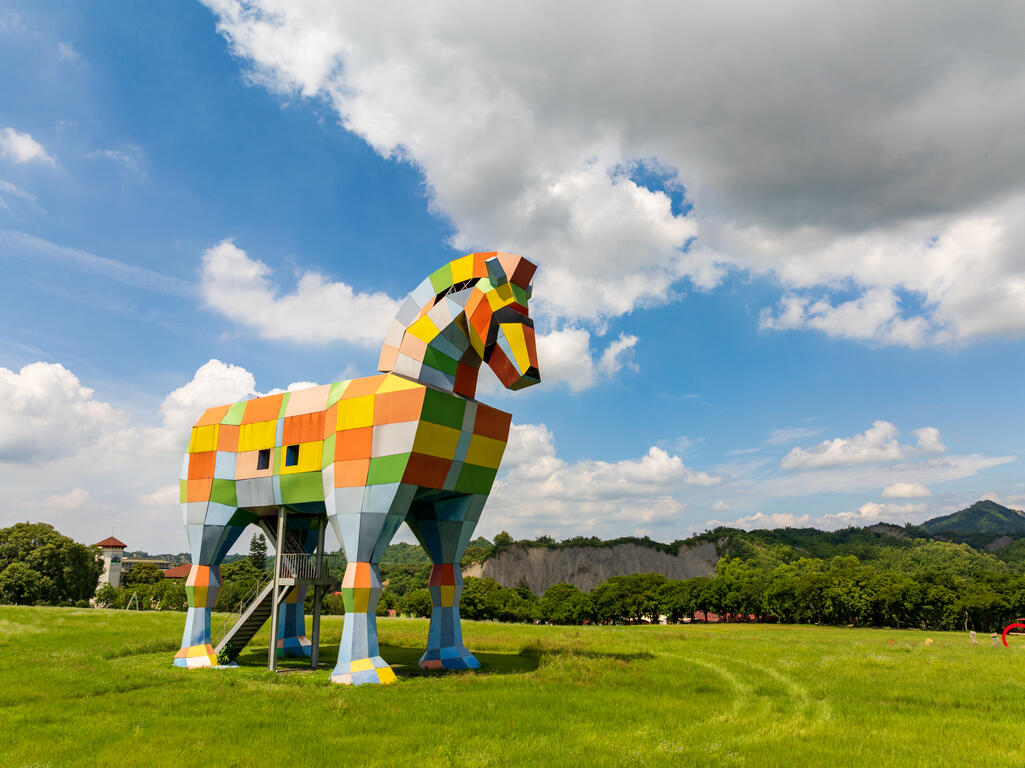 走馬瀨農場的彩虹馬是拍照熱門景點