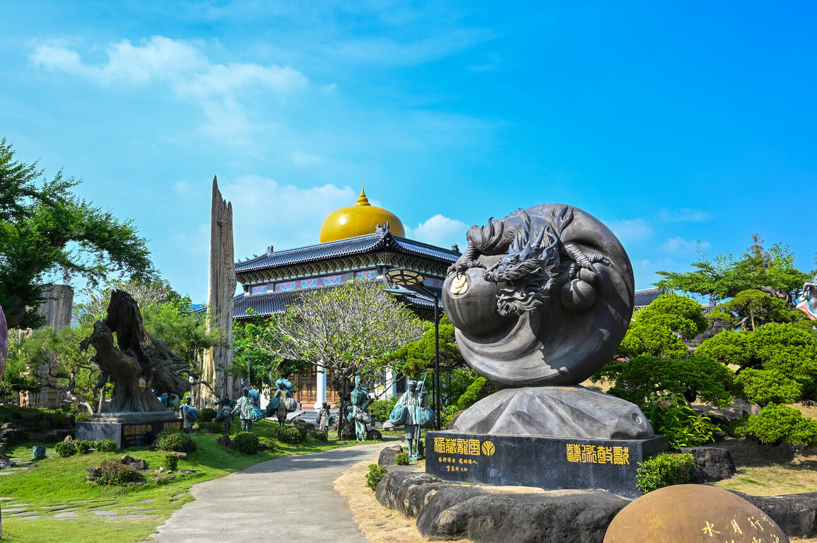 寺區中的生命之路步道很適合散步