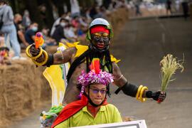 The team dressed as Shennong won the Best Popularity Award.