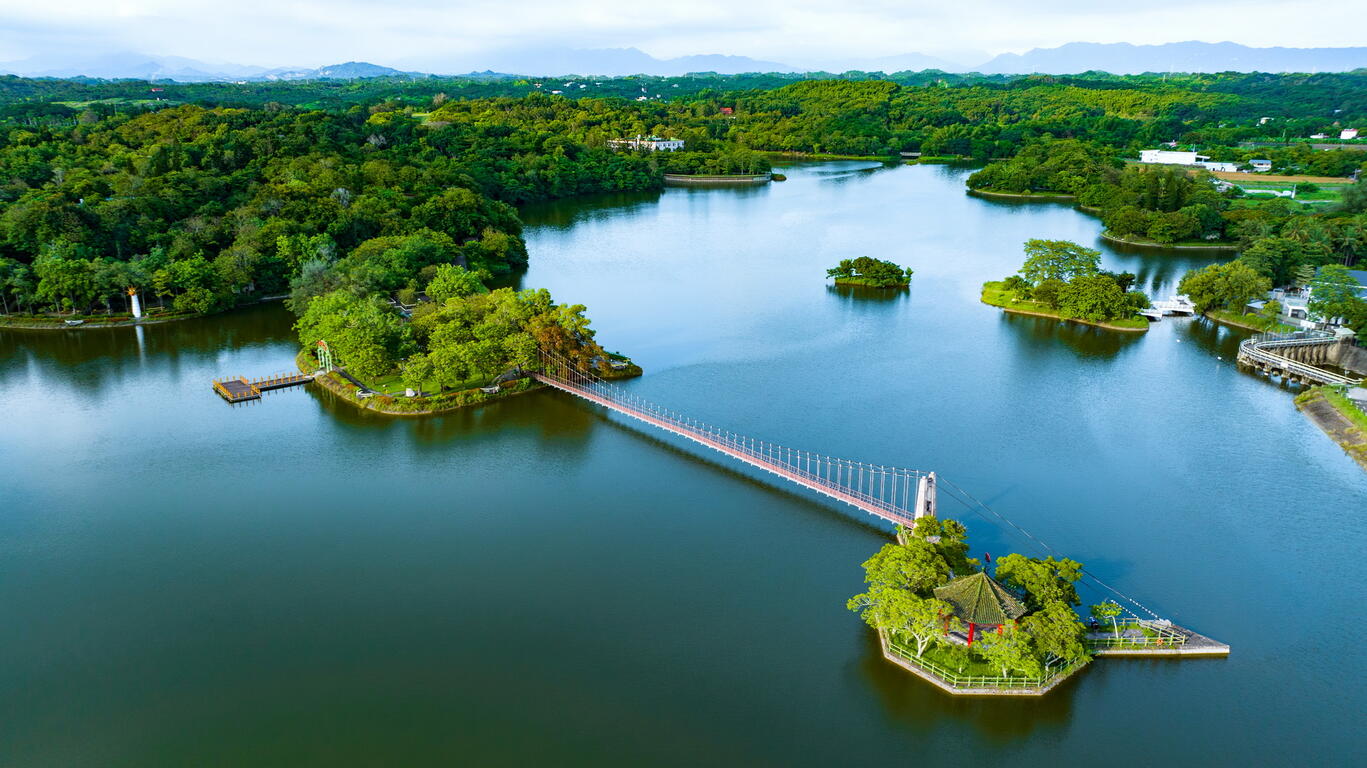 從空中鳥瞰虎月吊橋