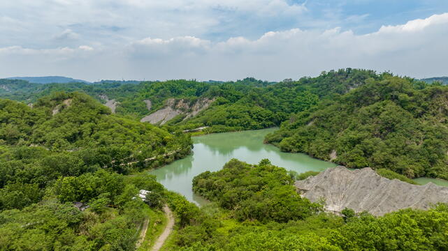 眺望牛埔泥岩水土保持園區