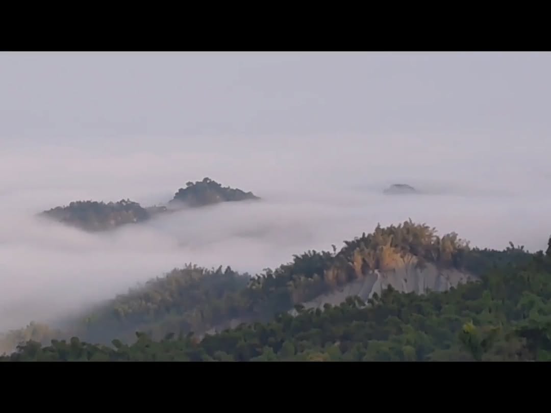  龍崎稜線雲海美到像仙境，光影流動如大自然的舞台劇